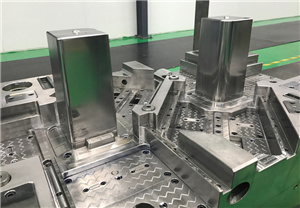 Injection mold for Water tank body